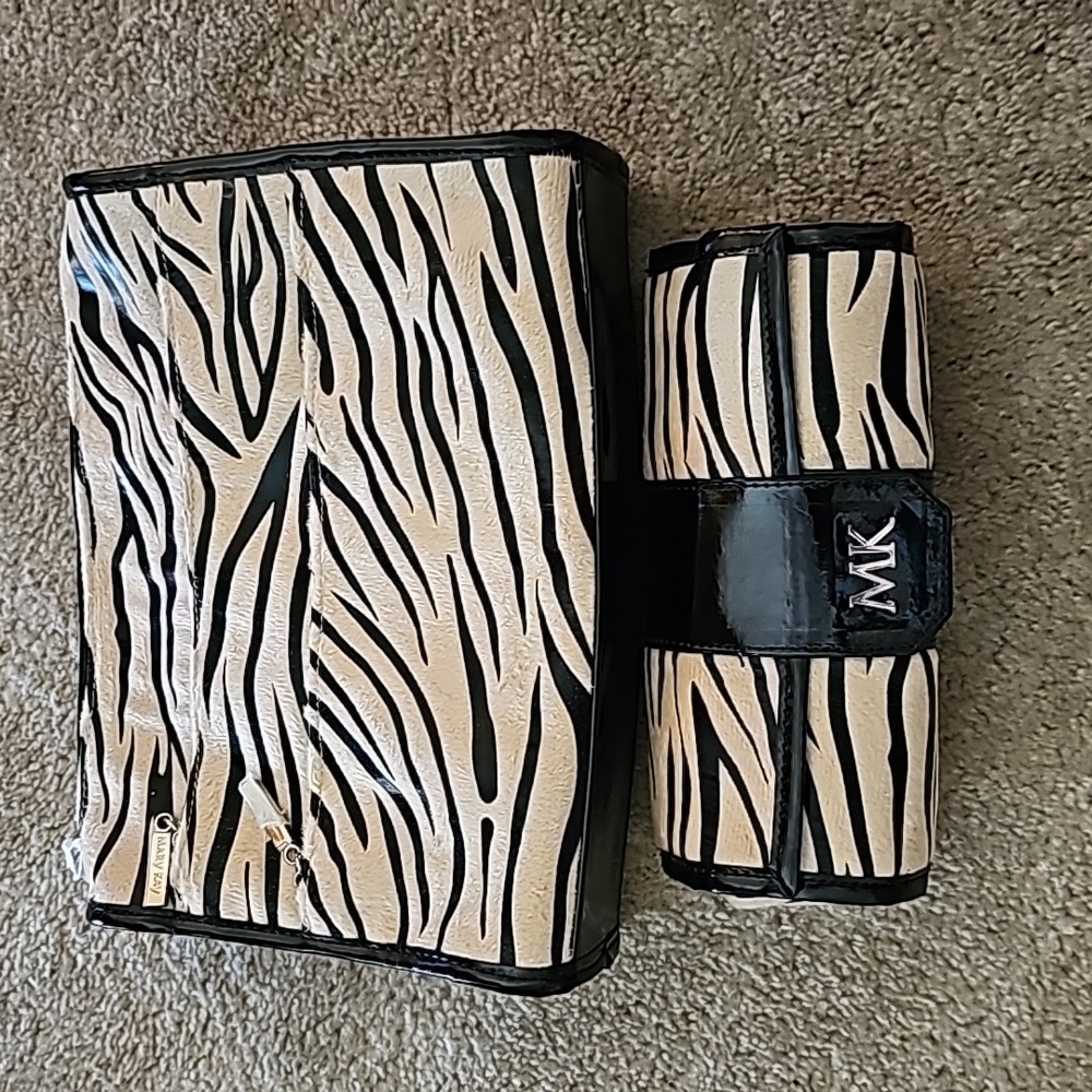 Mary Kay Makeup Bag and Brush bag NWT